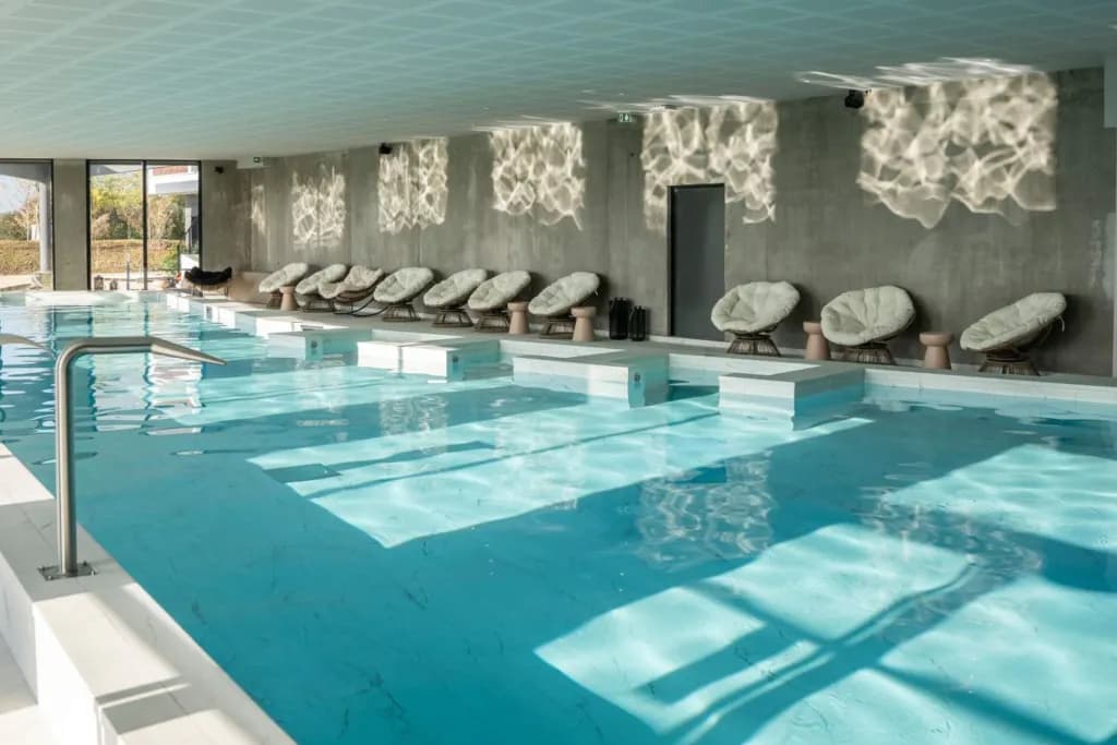 Accès Spa 1h30 + Coupe de Champagne ou Cocktail – Solo - Photo 1